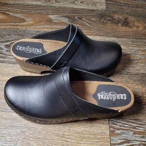 Sandgrens Womens Size 38 US 7.5 Clogs Black Leather
